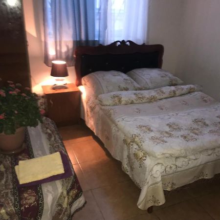 Light Guest House Ghiumri Exterior foto
